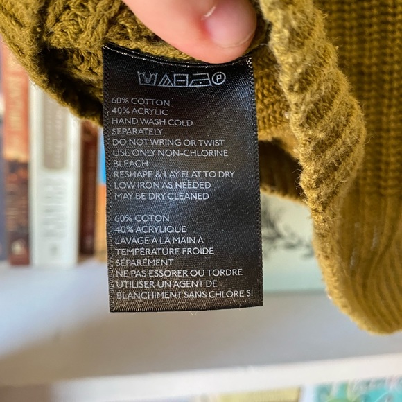 Urban Outfitters | Cropped Ribbed Army Green Pullover Sweater - Picture 9 of 10